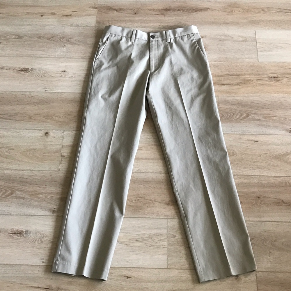 Dockers D2 Light Khaki Chinos Size 34 x 34